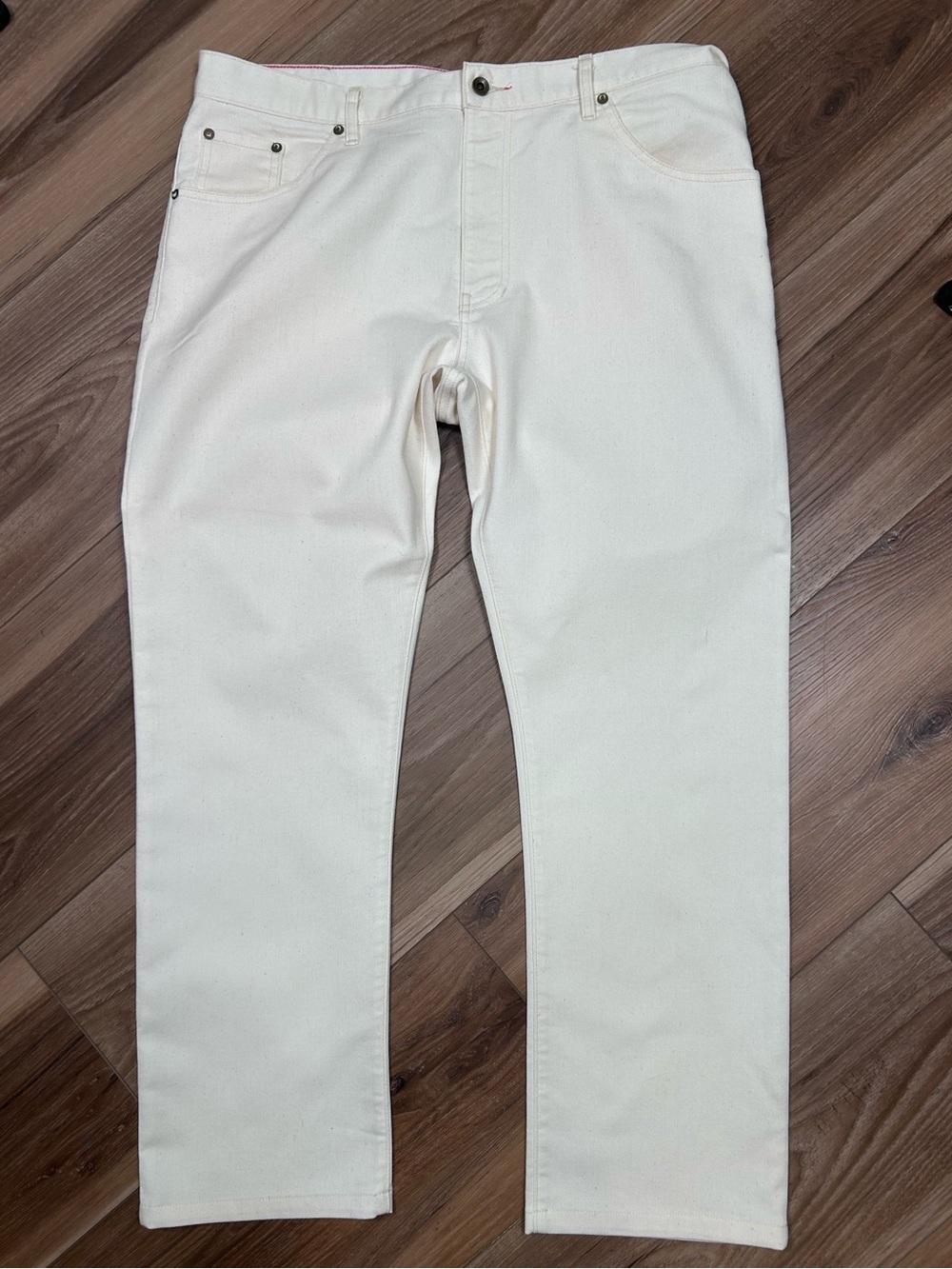 Raleigh Denim men’s ivory jones straight leg jeans size 38x30 stretch denim